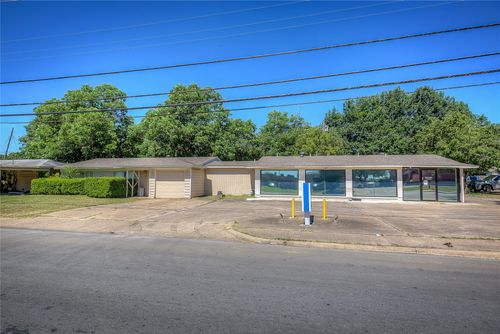 1-737 Irby Ln, Irving, TX, 75061-7056 | Card Image