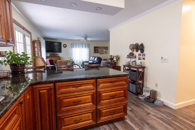 2179 Rochelle Park Dr, Condo with 2 bedrooms, 3 bathrooms and null parking in Rochester Hills MI | Image 13