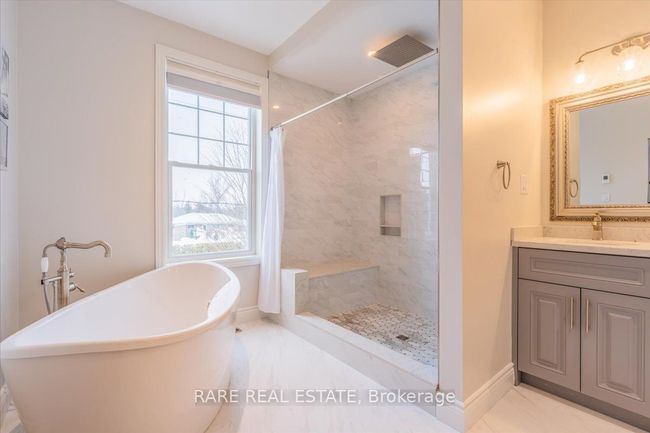 13 Evan Ave, House other with 7 bedrooms, 4 bathrooms and 6 parking in Adjala Tosorontio ON | Image 23