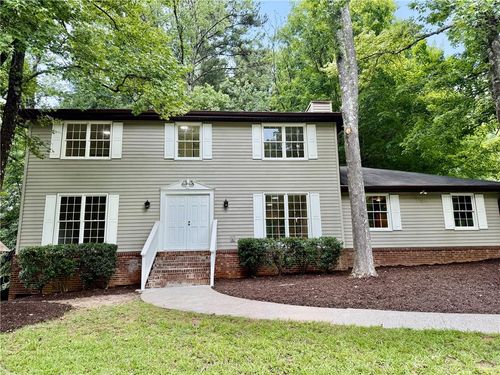 5264 Golfcrest Cir, Stone Mountain, GA, 30088-4117 | Card Image