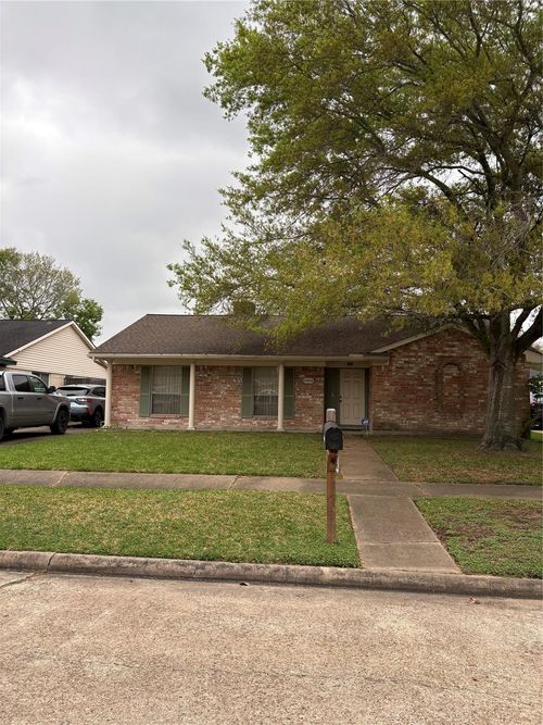 12518 Huntington Field Drive, Houston, TX, 77099 | Card Image