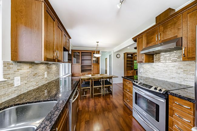2643 Larkin Ave, House other with 4 bedrooms, 3 bathrooms and 4 parking in Port Coquitlam BC | Image 9