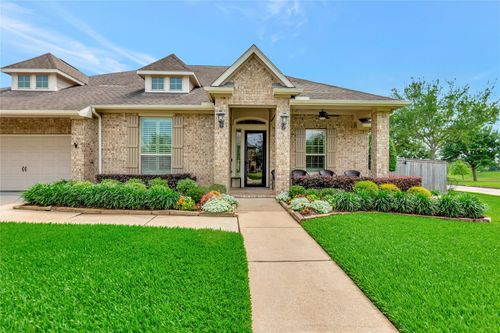 2213 Indigo Pass Ct, Friendswood, TX, 77546-3352 | Card Image