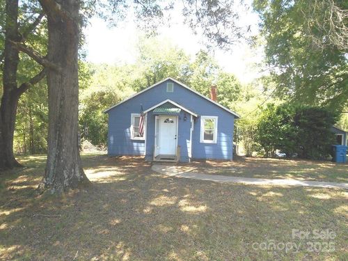 214 H St, Statesville, NC, 28677-2911 | Card Image