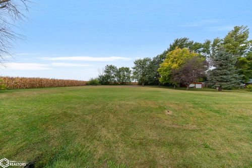 255 Sw Walnut Ave, Earlham, IA, 50072-1011 | Card Image