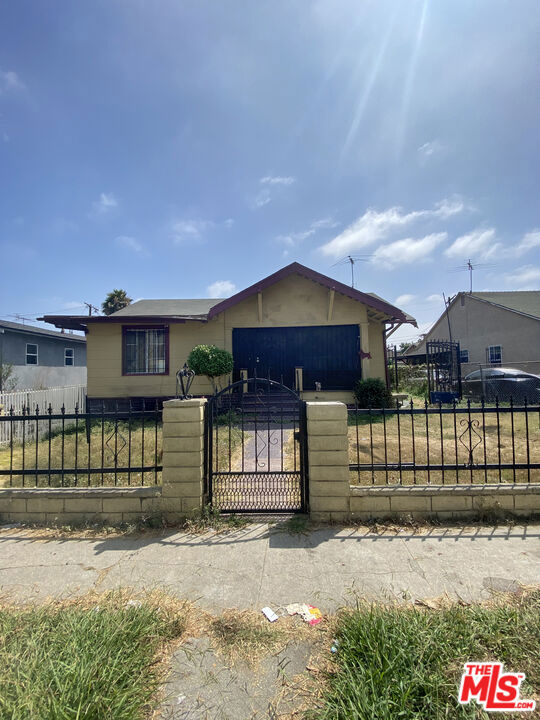 Residential in Los Angeles 2