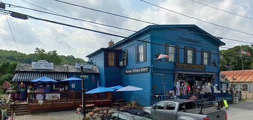660 Main Street, Weston, VT, 05161 | Card Image