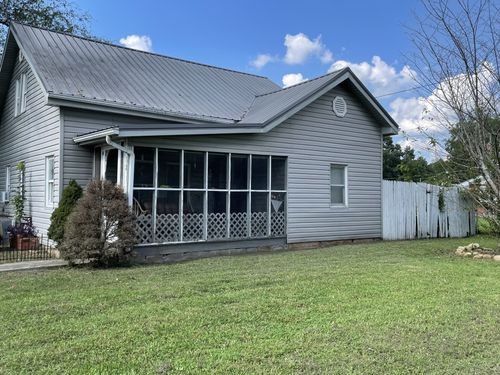 129 E Athens St, Englewood, TN, 37329-3329 | Card Image