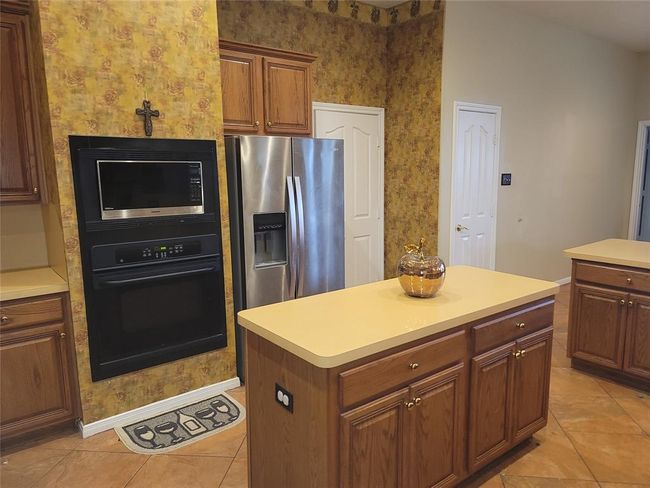 3501 Carson Ct, House other with 4 bedrooms, 3 bathrooms and 4 parking in Pearland TX | Image 9