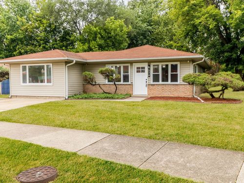 574 Lakewood Blvd, Park Forest, IL, 60466-1536 | Card Image