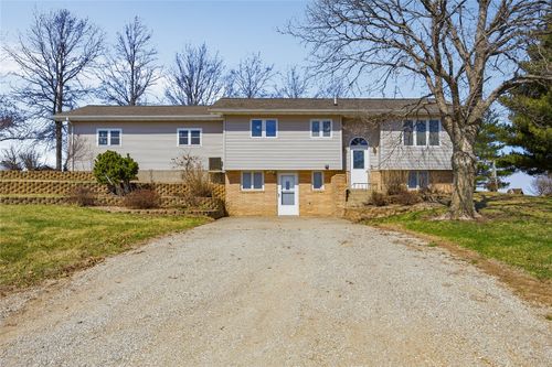 4610 200th St, Deep River, IA, 52222-8517 | Card Image