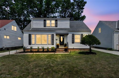 20511 Trebec Blvd, Euclid, OH, 44119-1811 | Card Image