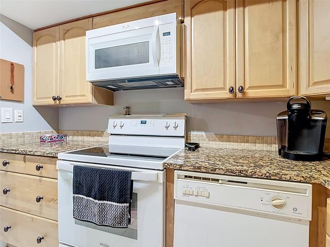 APT-214 - 21300 Brinson Ave, Condo with 2 bedrooms, 2 bathrooms and null parking in PORT CHARLOTTE FL | Image 10