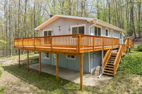 10302 Mountain View Trl, Canadian Lakes, MI, 49346-9058 | Card Image