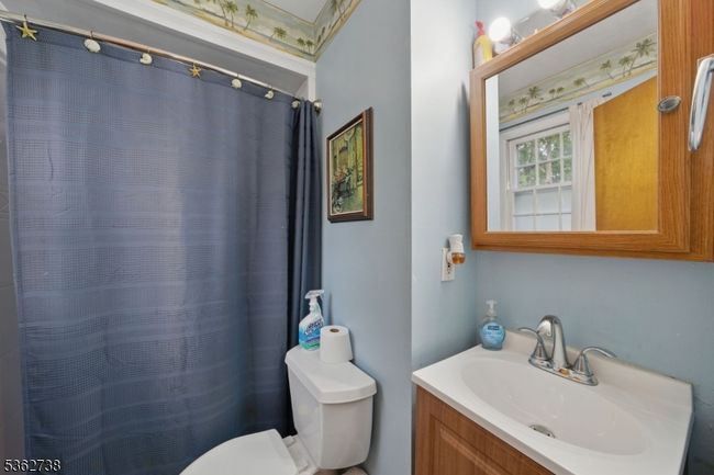 19 Paderewski Rd, House other with 4 bedrooms, 3 bathrooms and null parking in Oak Ridge NJ | Image 32