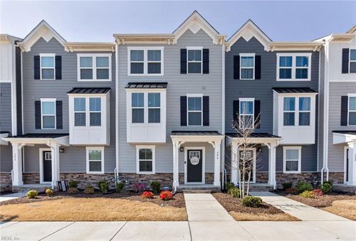 204 Lydia St, Moyock, NC, 27958-7027 | Card Image