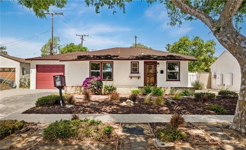 4951 E Los Coyotes Diagonal, Long Beach, CA, 90815 | Card Image