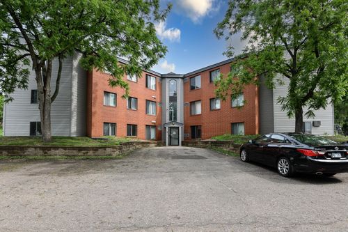 1111 7th Ave S, Saint Cloud, MN, 56301-5584 | Card Image
