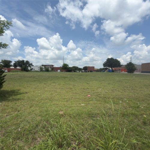3905 Industrial St, Rowlett, TX, 75088-4073 | Card Image
