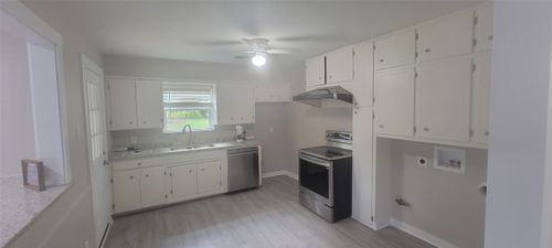 716 N Cummings Dr, Alvarado, TX, 76009-3200 | Card Image