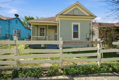 924 Wyoming St, San Antonio, TX, 78203-1250 | Card Image