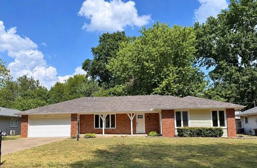 1527 E Hanover St, Springfield, MO, 65804-6428 | Card Image