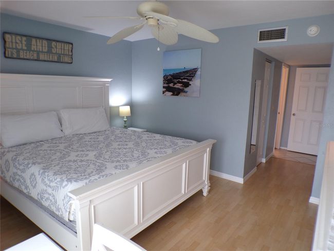 UNIT-207 - 1801 Gulf Dr N, Condo with 2 bedrooms, 2 bathrooms and null parking in BRADENTON BEACH FL | Image 19