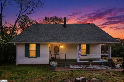 312 E A Avenue, Easley, SC, 29640 | Card Image