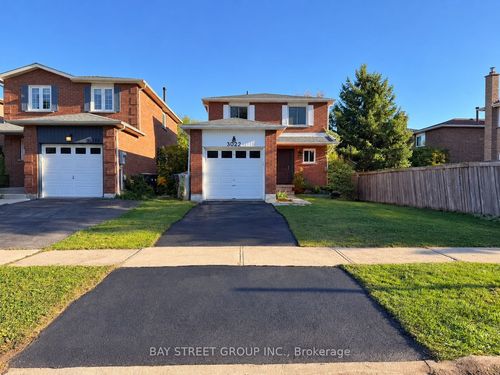 3022 Collista Crt, Mississauga, ON, L5N4V1 | Card Image