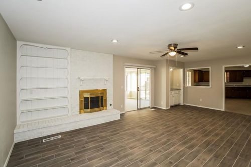 1000 East Drive, Edmond, OK, 73034 | Card Image