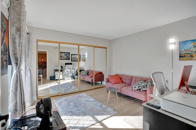 804 Waterview Dr, Condo with 3 bedrooms, 3 bathrooms and null parking in Palm Springs FL | Image 26