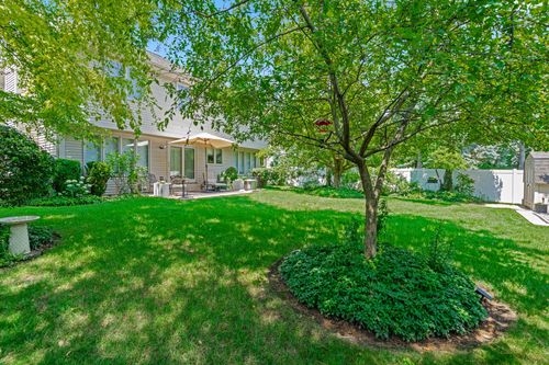 856 Fieldcrest Dr, Bolingbrook, IL, 60490-5444 | Card Image
