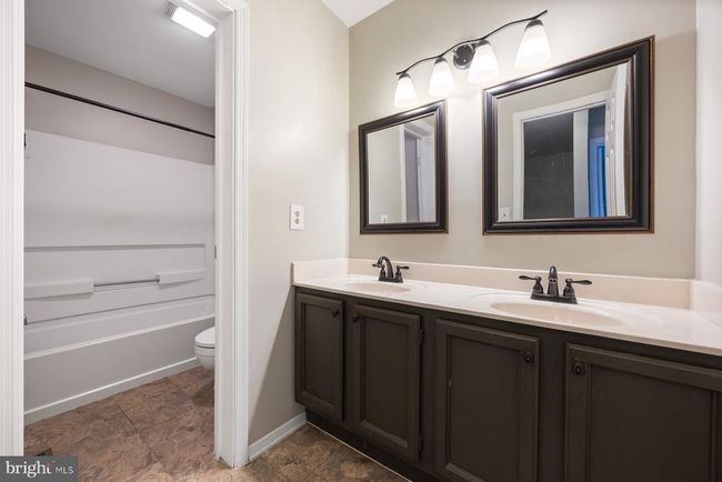 370 Logan Dr, Townhouse with 3 bedrooms, 3 bathrooms and null parking in WESTMINSTER MD | Image 18