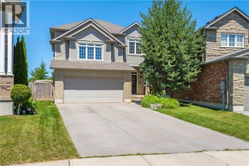 936 Dunblane Crt, Kitchener, ON, N2R1W9 | Card Image