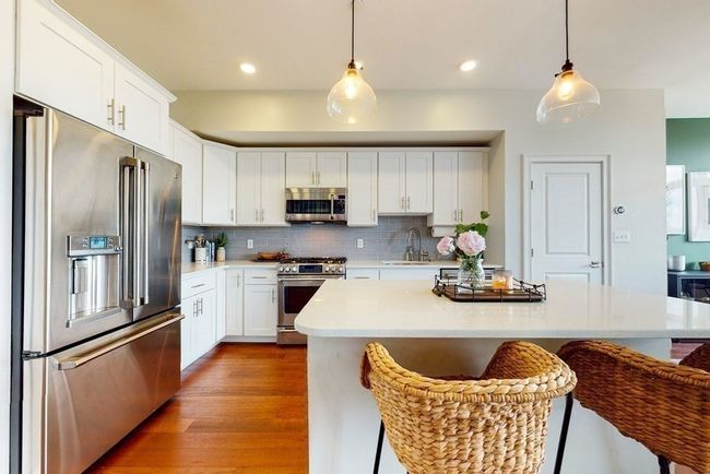 UNIT-403 - 170 W Broadway, Condo with 2 bedrooms, 2 bathrooms and 2 parking in Boston MA | Image 5
