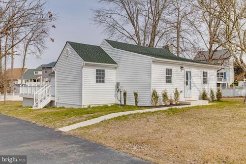 9900 Bird River Rd, BALTIMORE, MD, 21220-1525 | Card Image