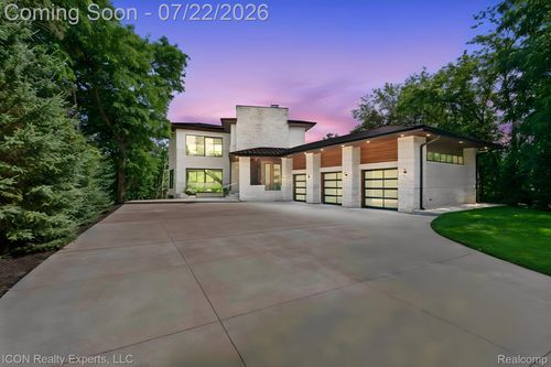 1971 Cragin Dr, Bloomfield Hills, MI, 48302-2233 | Card Image