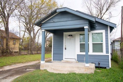 3423 Dennis St, Houston, TX, 77004-2209 | Card Image