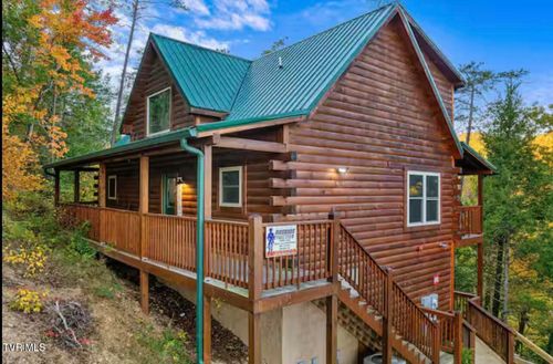 3204 Choctaw Hill Way, Pigeon Forge, TN, 37863 | Card Image