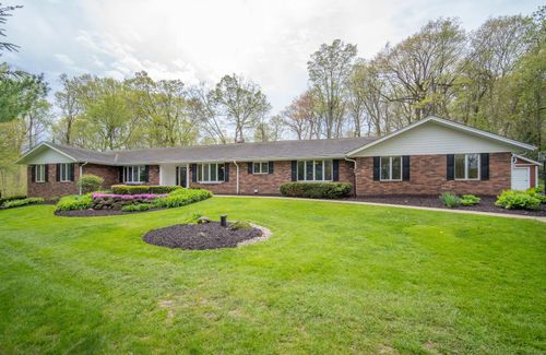 5307 Woodstone Dr, Slinger, WI, 53086-9624 | Card Image