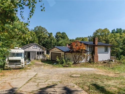 5434 Briggle Ave Sw, East Sparta, OH, 44626-9715 | Card Image