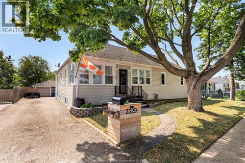 2329 Meighen Rd, Windsor, ON, N8W4B8 | Card Image