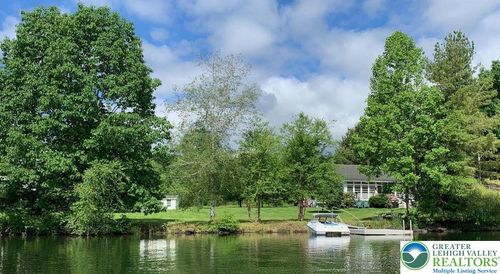 32 Shore Dr, Tunkhannock, PA, 18657-7925 | Card Image