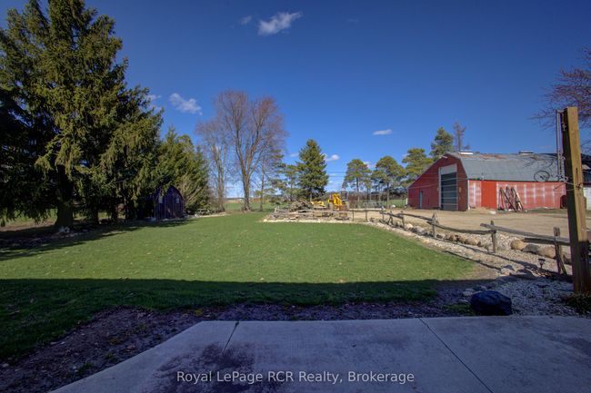 8715 Wellington Rd 7, House other with 4 bedrooms, 2 bathrooms and 10 parking in Palmerston ON | Image 11