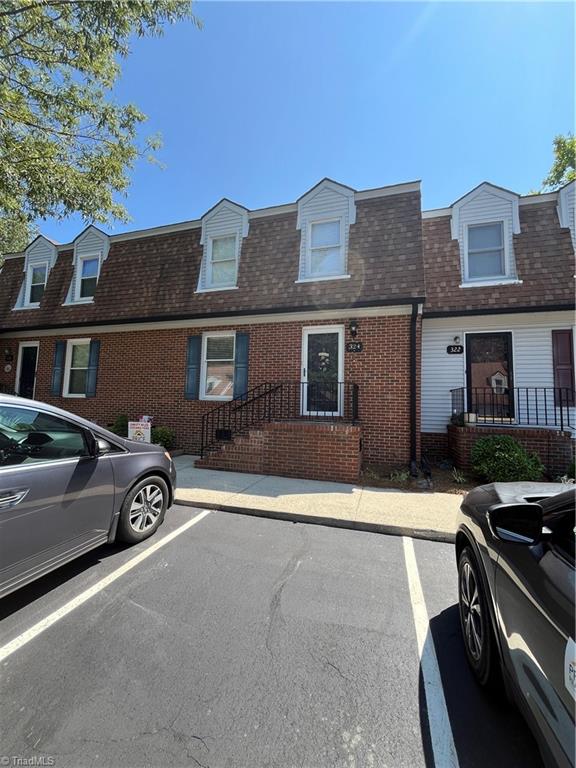 324 Wynnewood Drive, For Sale in Archdale Zoocasa