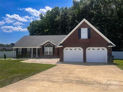 224 Trailwood Dr, Sumter, SC, 29154-9506 | Card Image