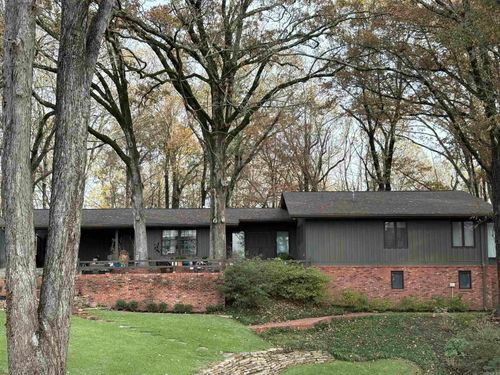 208 Neill Rd, Helena, AR, 72342-1611 | Card Image