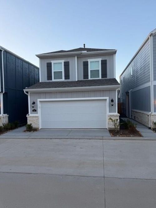 547 Avisa Dr, Kemah, TX, 77565-2197 | Card Image