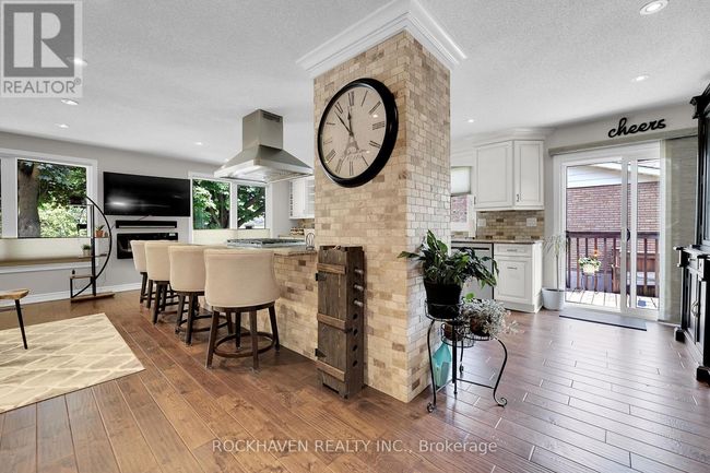 22 Nelson Street, House other with 3 bedrooms, 2 bathrooms and 5 parking in Hamilton (Waterdown) ON | Image 5