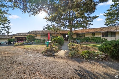 10665 S Dimple Dell Dr, Sandy, UT, 84092-4511 | Card Image